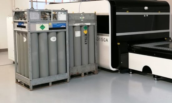 Technical gases for laser cutting